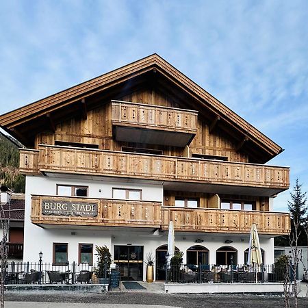 Burgstadl Aparthotel & Restaurant Ladis Exterior foto
